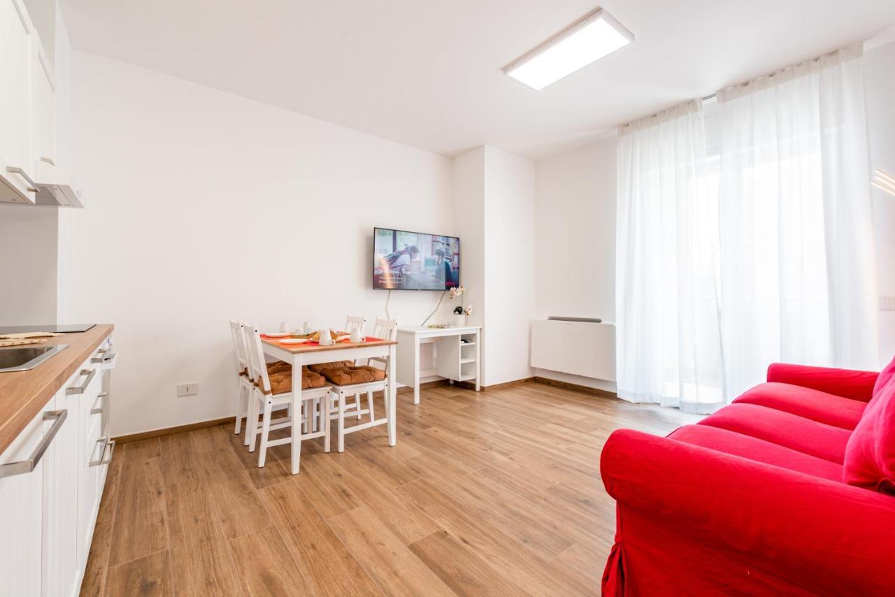 Central Station Apt With Parking Bari Exterior foto
